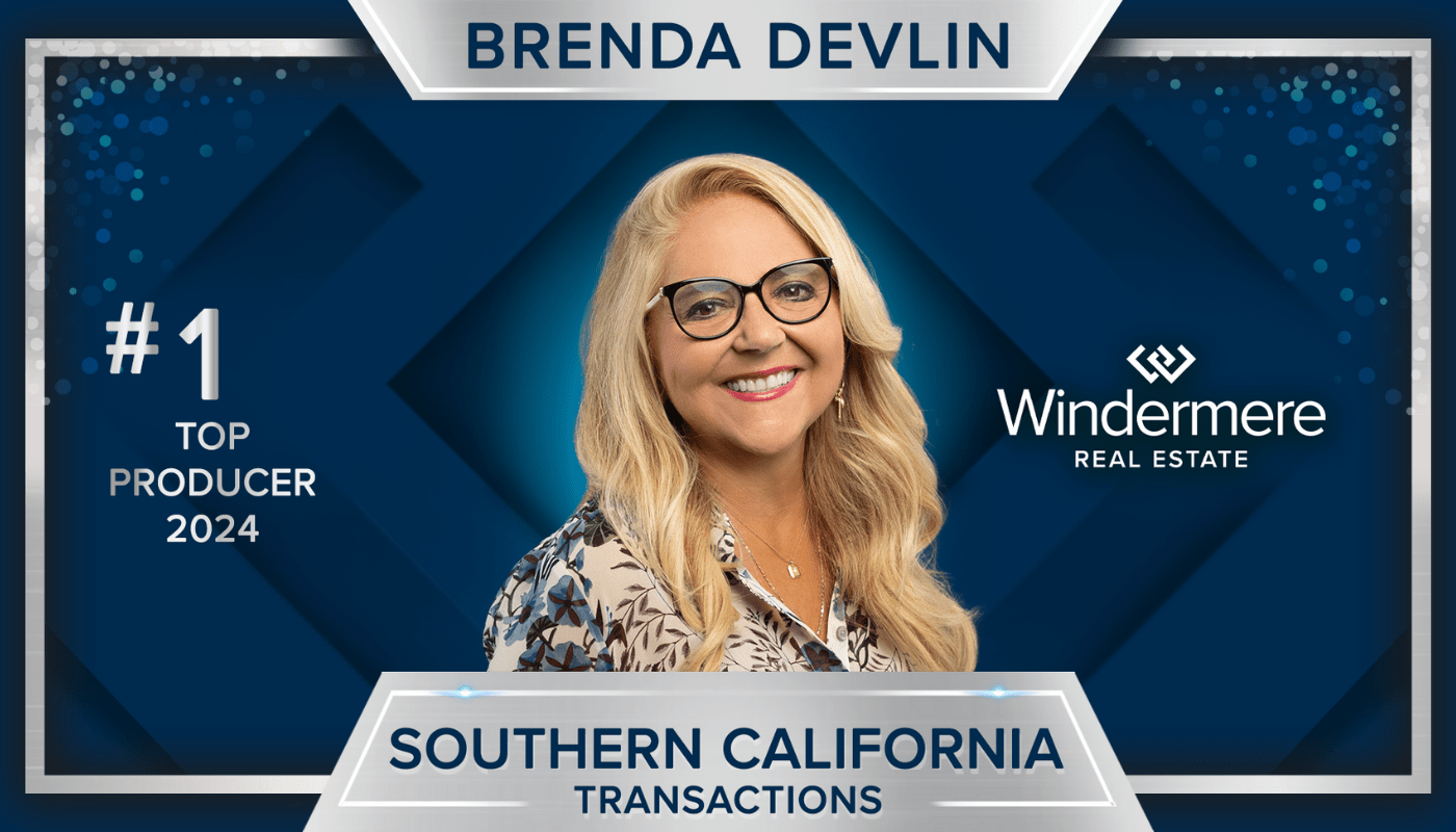 Brenda Devlin - Palm Springs neighborhood with desert mountains and resort-style homes